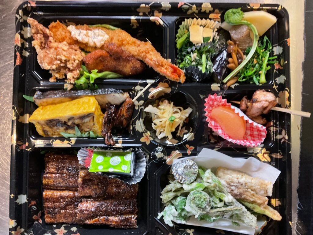 惣菜うなぎ弁当